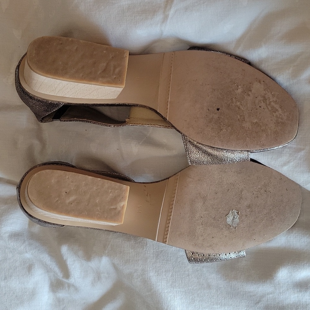 Van Eli Gold Sandals - Picture 5 of 8